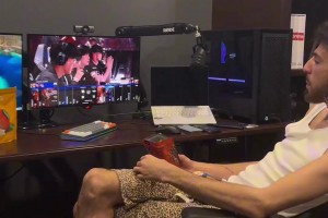 没想到霍姆格伦还是个游戏迷，居然也玩英雄联盟！